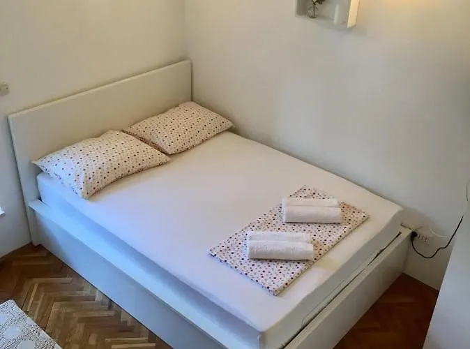 Jelas