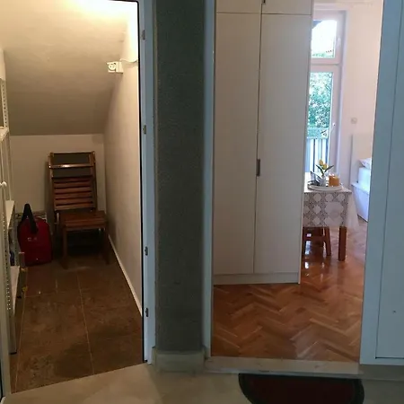Apartment Jelas *